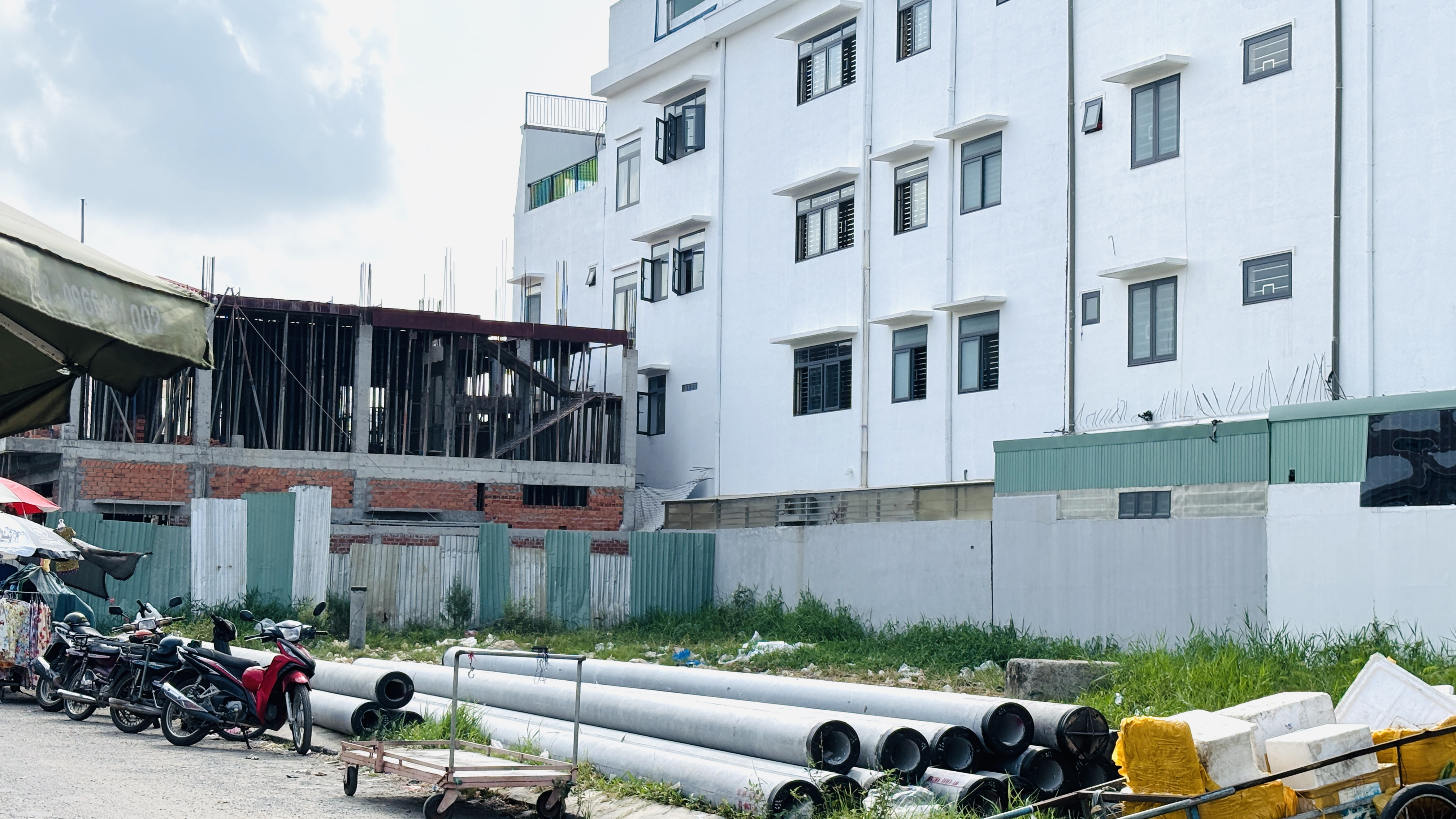 SHOPHOSE 1 TRỆT 3 LẦU MẶT TIỀN VIP CHỢ CÁI VỒN