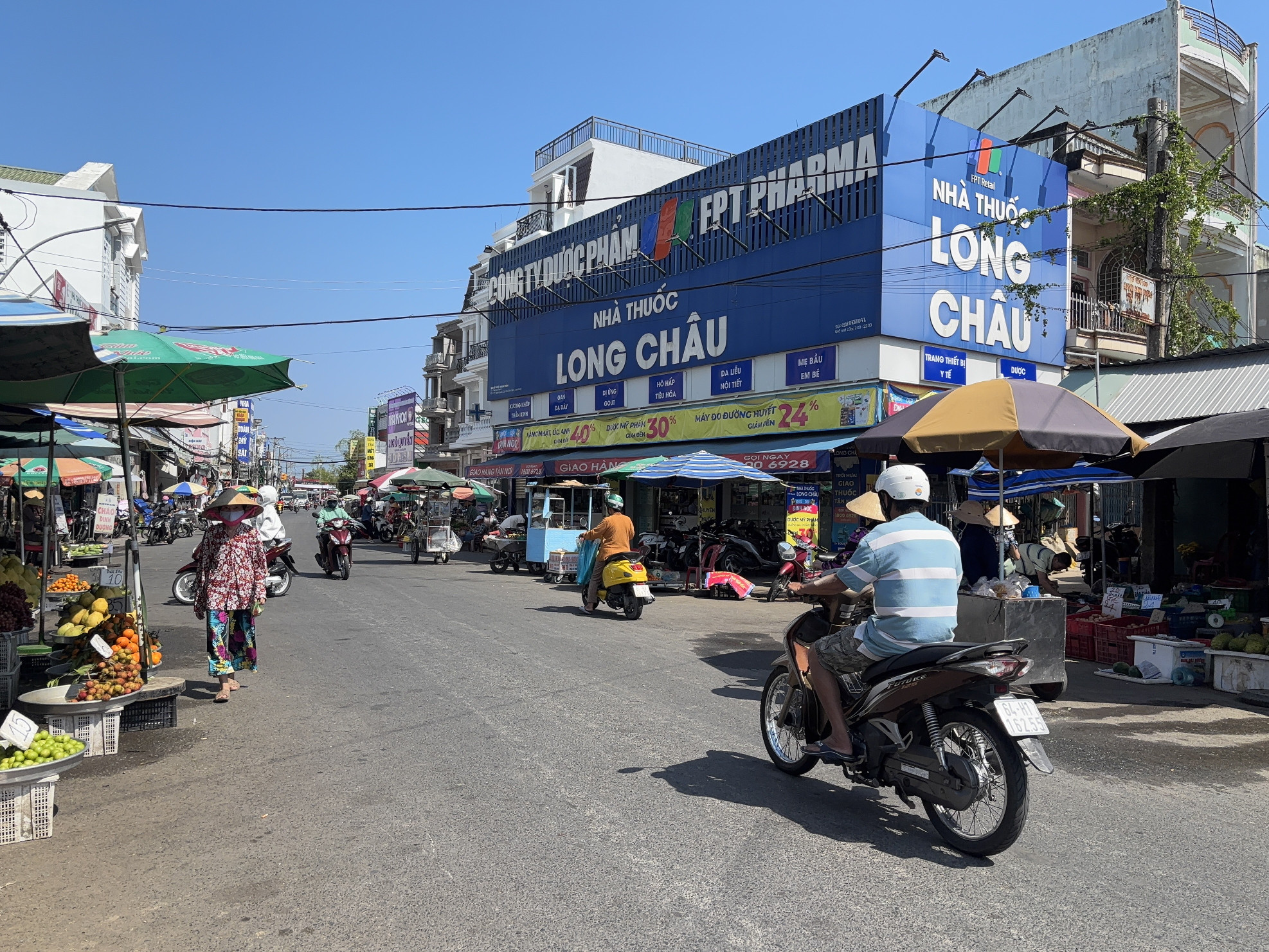 BÁN NHÀ GÓC 2 MẶT TIỀN ĐƯỜNG NGÔ QUYỀN, CHỢ CÁI VỒN, THỊ XÃ BÌNH MINH CŨ