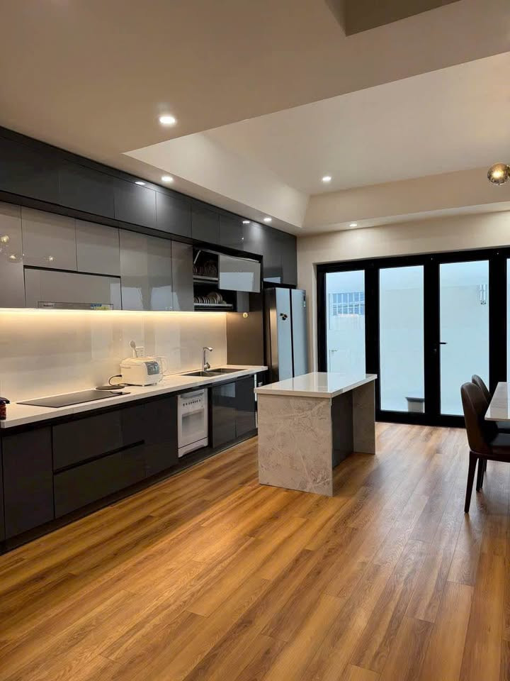 Bán Nhà Phố 2 Mặt tiền đều đường xe hơi tại KQH Ngô Quyền, Phường 6, Đà Lạt