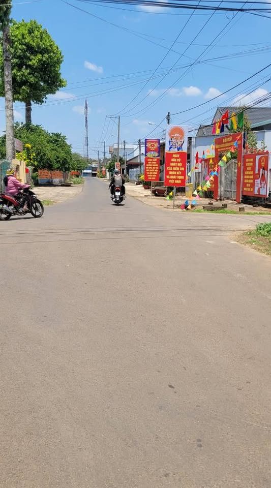 Chấp nhận bán lỗ, thổ cư mặt tiền đường, Song Hành QL20, lúc mua 1 tỷ1