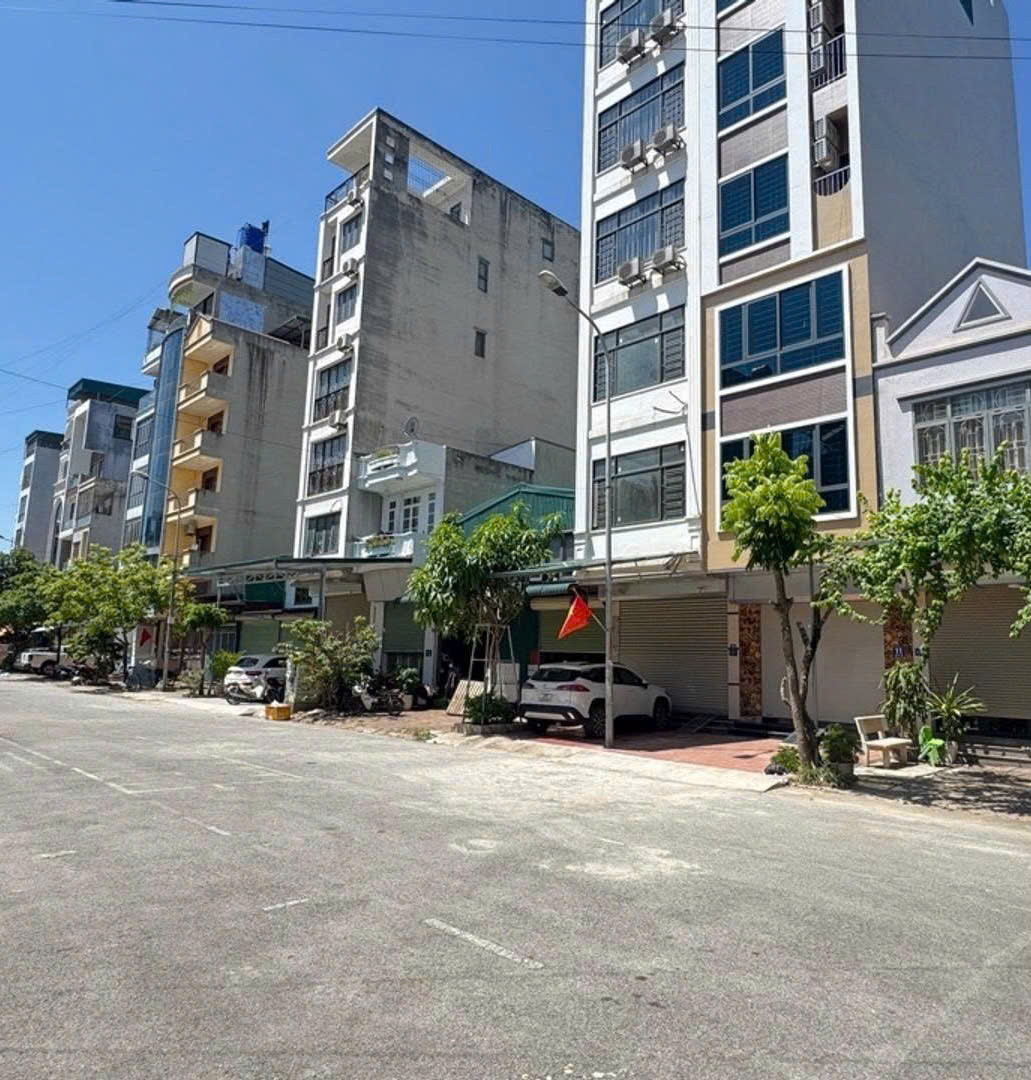 Liền kề 7 tầng thang máy mặt phố Ngô Thì Nhậm Hà Đông,
đường 25m rộng thênh thang.