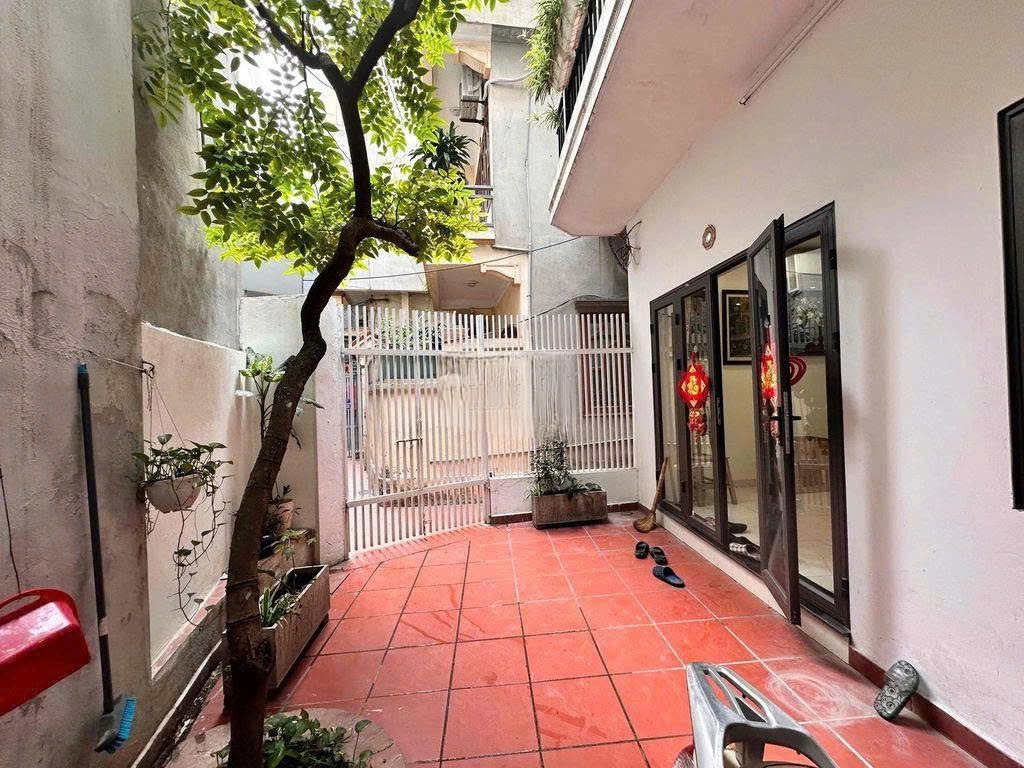 Cho thuê nhà Thịnh Hào 3-Đống Đa-76mx3tầng.16tr/1 tháng