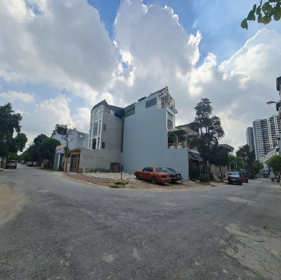 ✨ Bán Gấp Nhà 4 Tầng và Tặng Sổ Đỏ 52m2 Đất - Trâu Quỳ, Gia Lâm, Hà Nội ✨