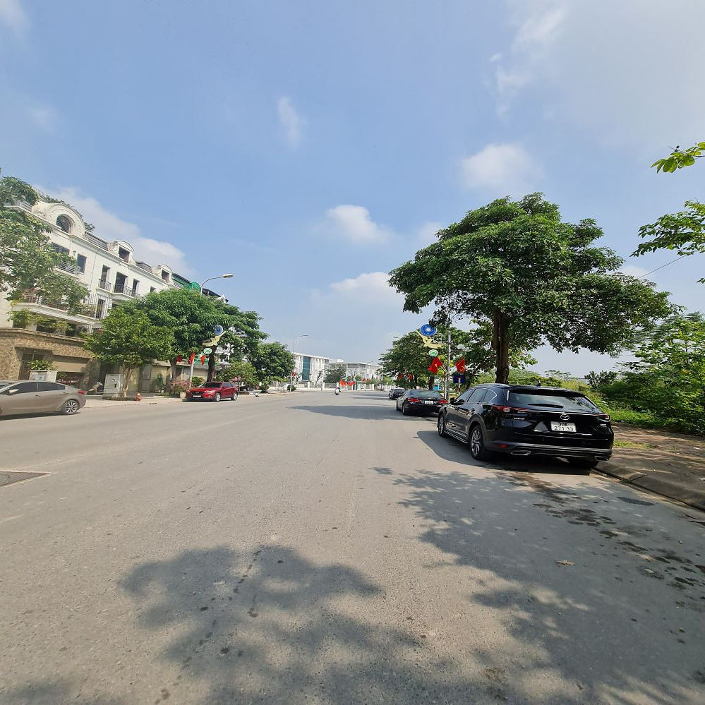 61m2 đường 12m, kinh doanh, ở đều đẹp tại Trâu Quỳ, Gia Lâm. Lh 0989894845