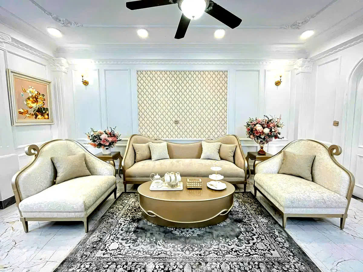 BÁN NHÀ NGỌC HÀ, BA ĐÌNH, 37M2 7 TẦNG MT 4M GIÁ 7,9 TỶ- NGÕ THÔNG-GẦN HỒ SÁT PHỐ - CẠNH LĂNG BÁC.