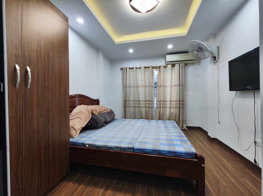 CHO THUÊ NHÀ NGUYÊN CĂN PHỐ NGỌC HÀ, BA ĐÌNH, NHÀ MỚI FULL ĐỒ, GẦN PHỐ