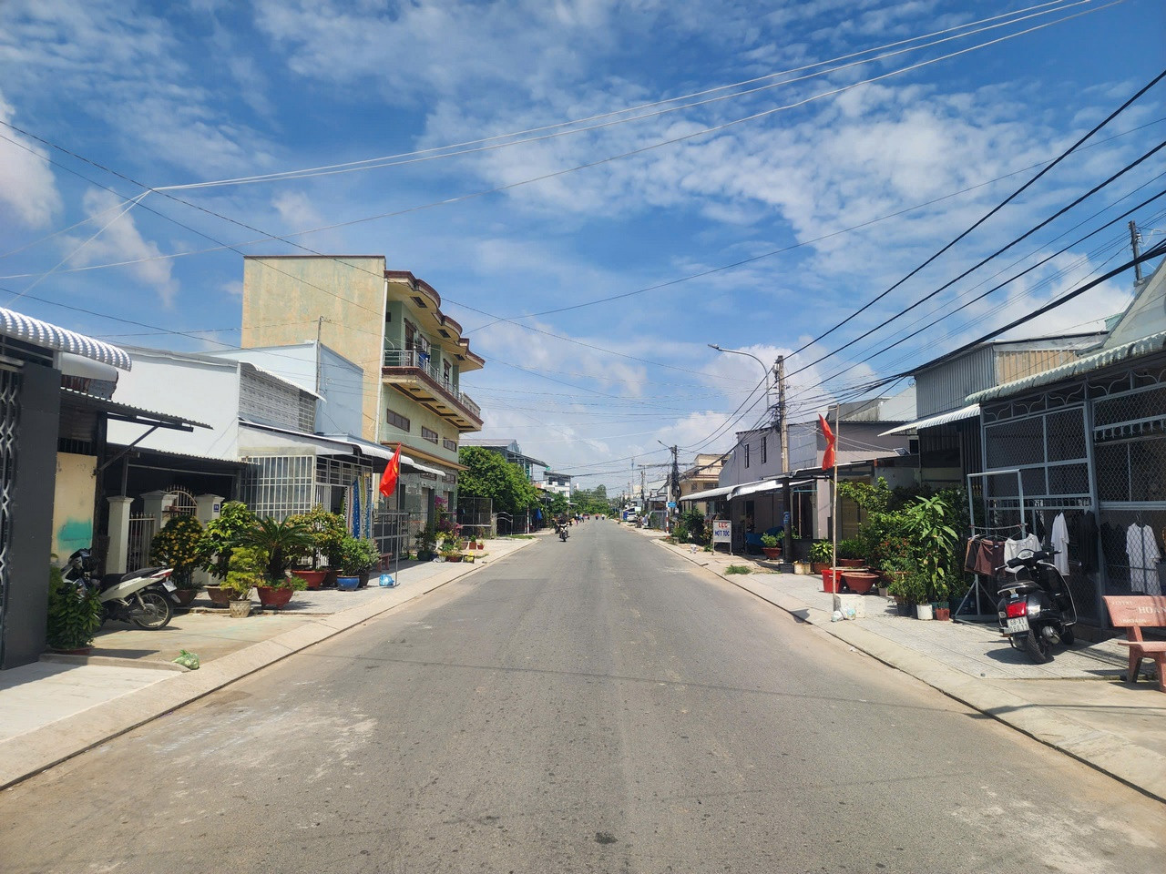 Nhà đẹp mới  đường E43 Ngọc Hân Công Chúa  ( Vĩnh Quang cũ), Phường Rạch Giá, tỉnh An Giang mới