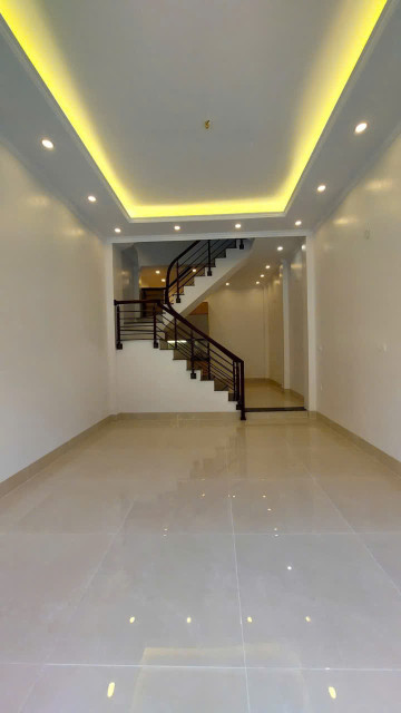 BÁN NHÀ NGỌC HỒI- THANH TRÌ, 35/40 M2, 4 TẦNG, MT 4 M, GIÁ 9,2 TỶ.