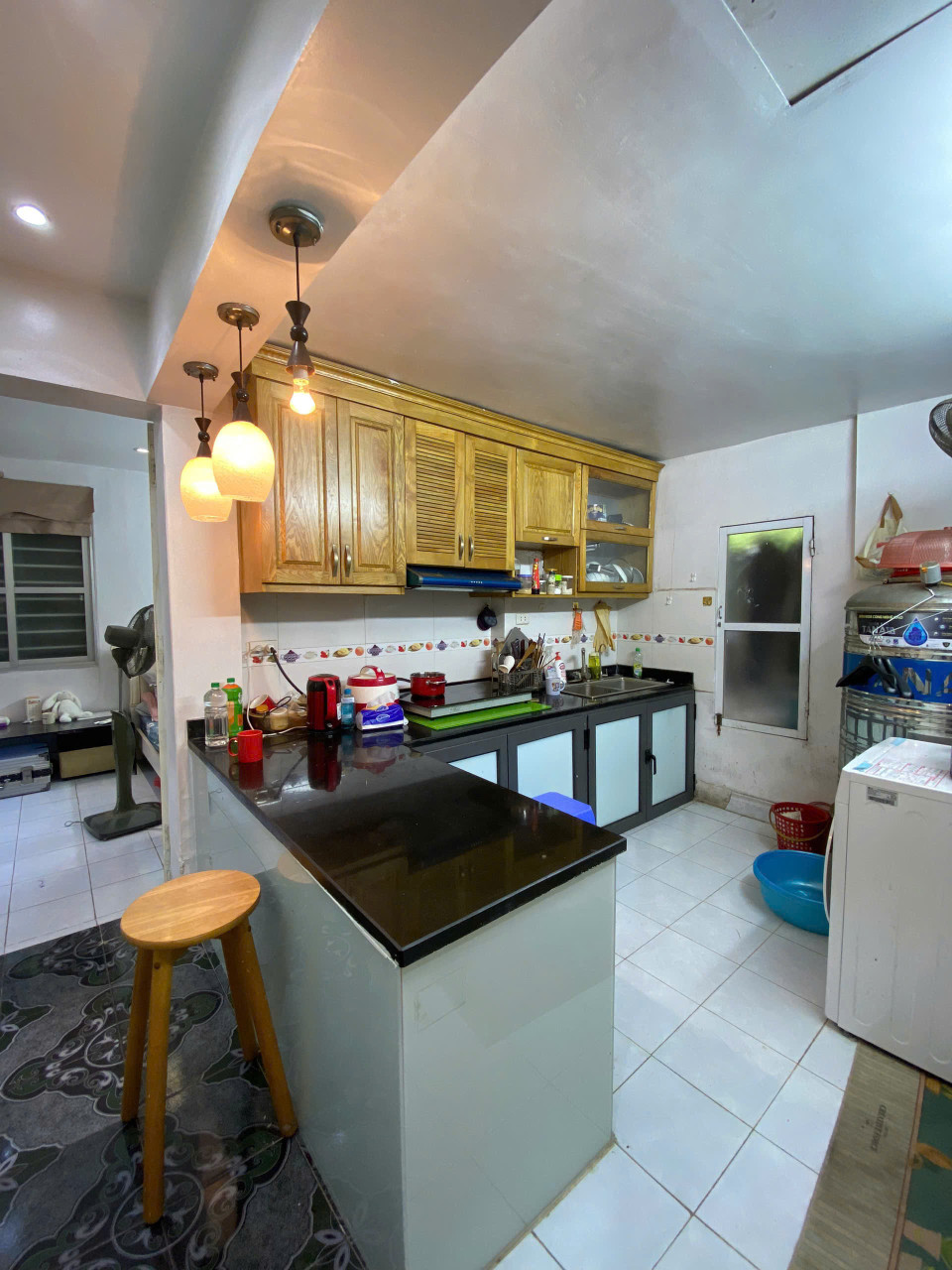 Cho thuê căn hộ tập thể tầng 3 ngõ 48 Ngọc Hồi, 60m2 x 2 ngủ, 1 wc.Giá 6tr5