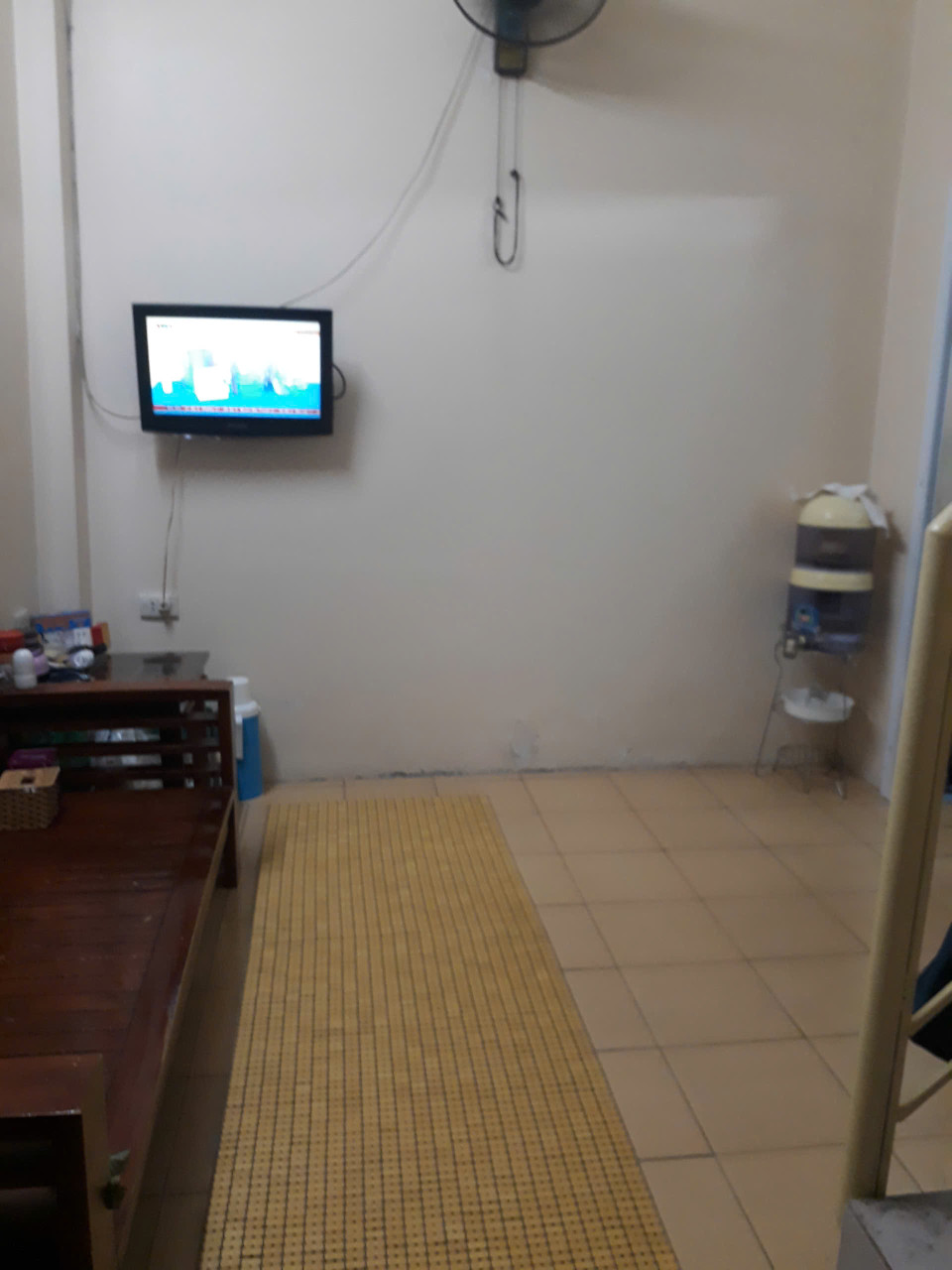 Chính chủ cho thuê nhà riêng tại ngõ 36 Ngọc Khánh, Ba Đình, DT 15m2x4 tầng LH 0987631068