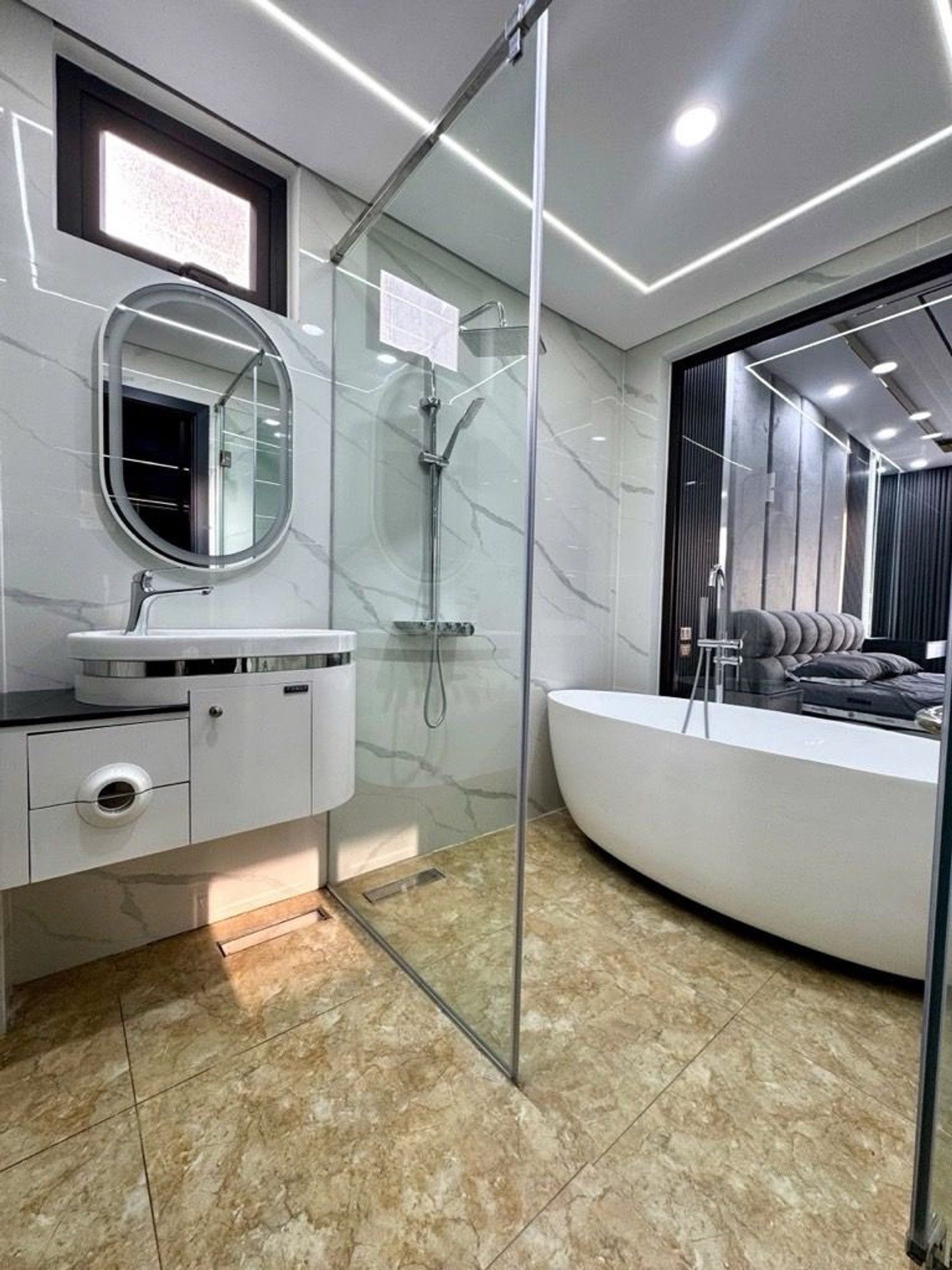 SIÊU PHẨM NGỌC LÂM - LONG BIÊN - GARA Ô TÔ - 7 TẦNG THANG MÁY - FULL NỘI THẤT CAO CẤP