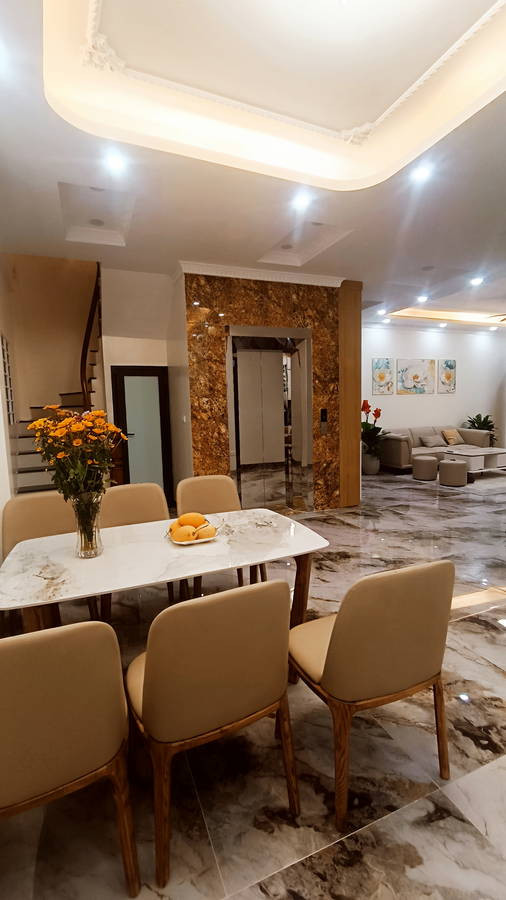 SIÊU MẪU NGỌC LÂM - 5 TẦNG THANG MÁY - 4 MẶT THOÁNG NGỌC LÂM-LONG BIÊN,63 M2, 5 TẦNG, MT 3.8M, 12.5 TỶ.