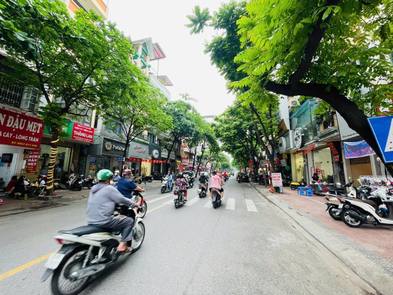 Bán nhà Ngọc Lâm (Long Biên) 41/55m, 7 tầng, mt 4.2m, giá 15 Tỷ