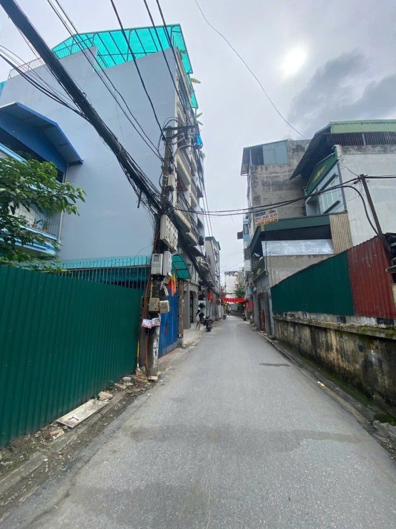ĐẤT LÔ GÓC NGỌC THỤY – Ô TÔ TRÁNH – KINH DOANH TỐT
