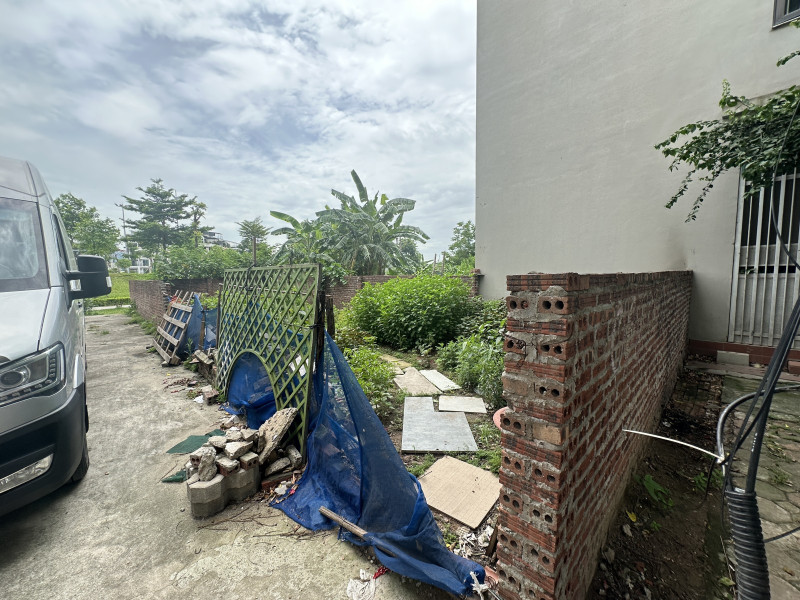 Bán đất Ngọc Thuỵ (LB) 107m, mt 6m, giá 25 tỷ