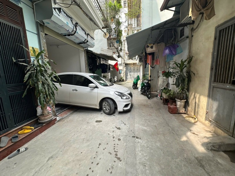Ngọc Thuỵ, Long Biên nhà mới ở ngay 2 thoáng trước sau, gara ô tô