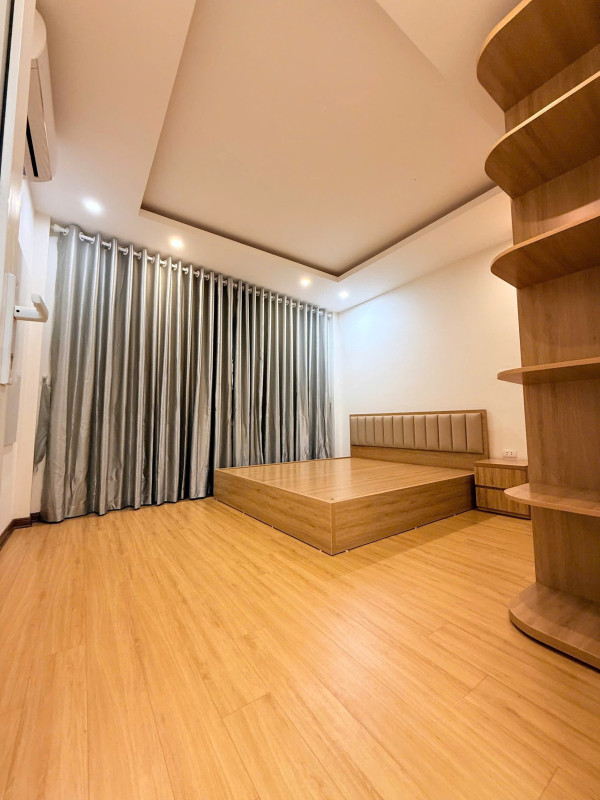 BÁN NHÀ NGỌC THỤY – LONG BIÊN  GIÁ 8.6 TỶ -  OTO ĐỖ CỬA - NGÕ RỘNG,  LO GÓC - NỞ HẬU TÀI LỘC - 8.6 TỶ