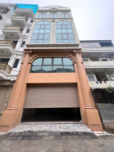 NGỌC THUỴ 6T THANG MÁY NGÕ THÔNG GARA 4 Ô TÔ KINH DOANH VĂN PHÒNG