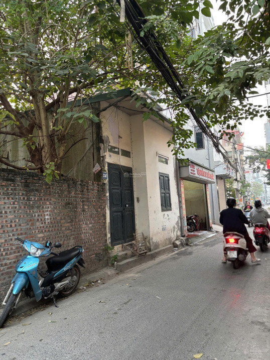 Cho thuê nhà mặt đường ô tô tránh số 256 ngõ 264 Ngọc Thuỵ, Long Biên, Hà Nội