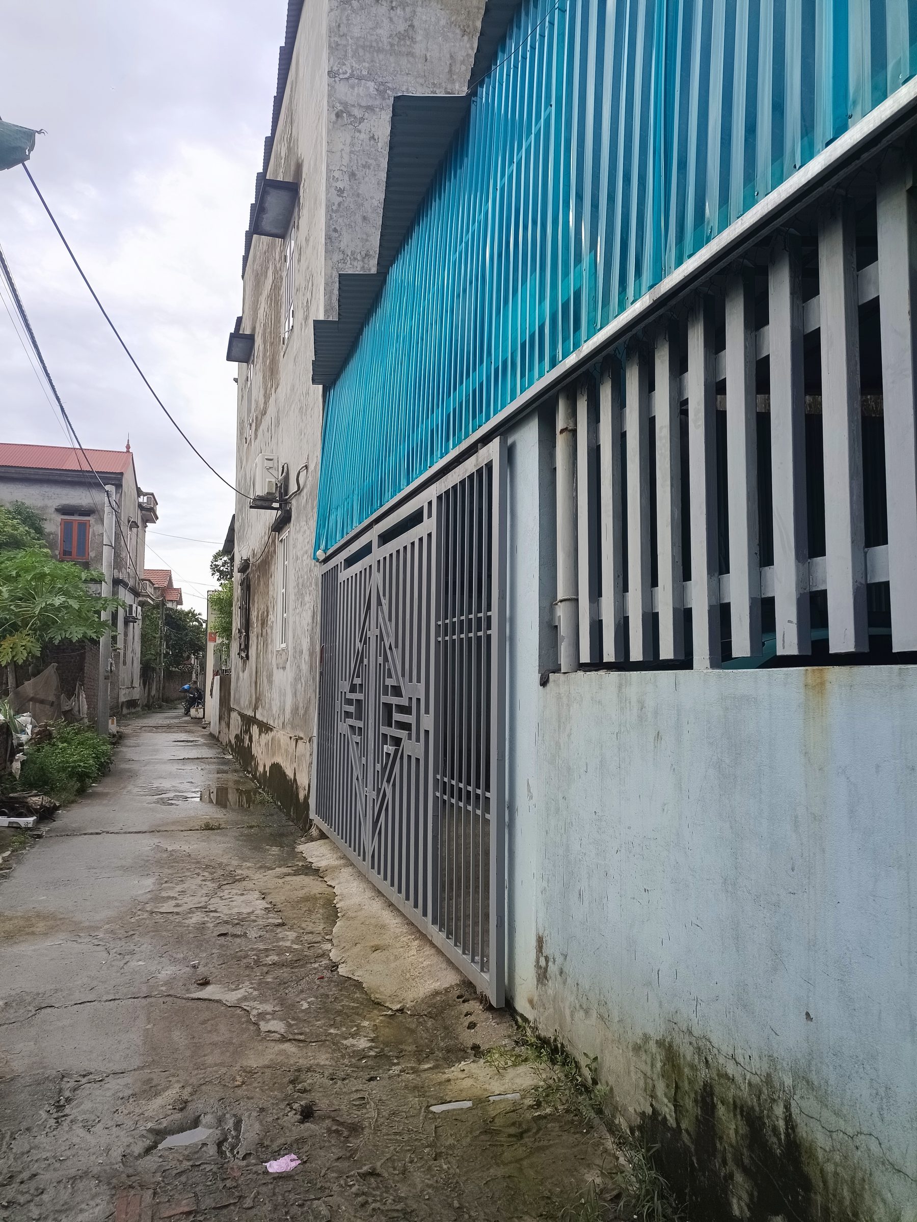 Bán đất sẵn nhà giáp KCN Thuận Thành 2. Oto vào đất