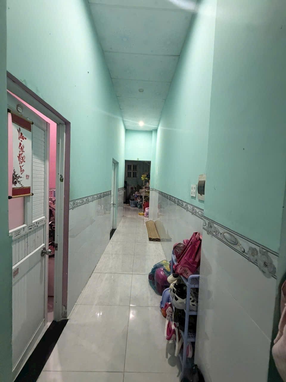 Bán nhà Cấp 4, DT 5M x 25m, Sổ Riêng Thổ cư, KP1 phường Tân Hiệp.