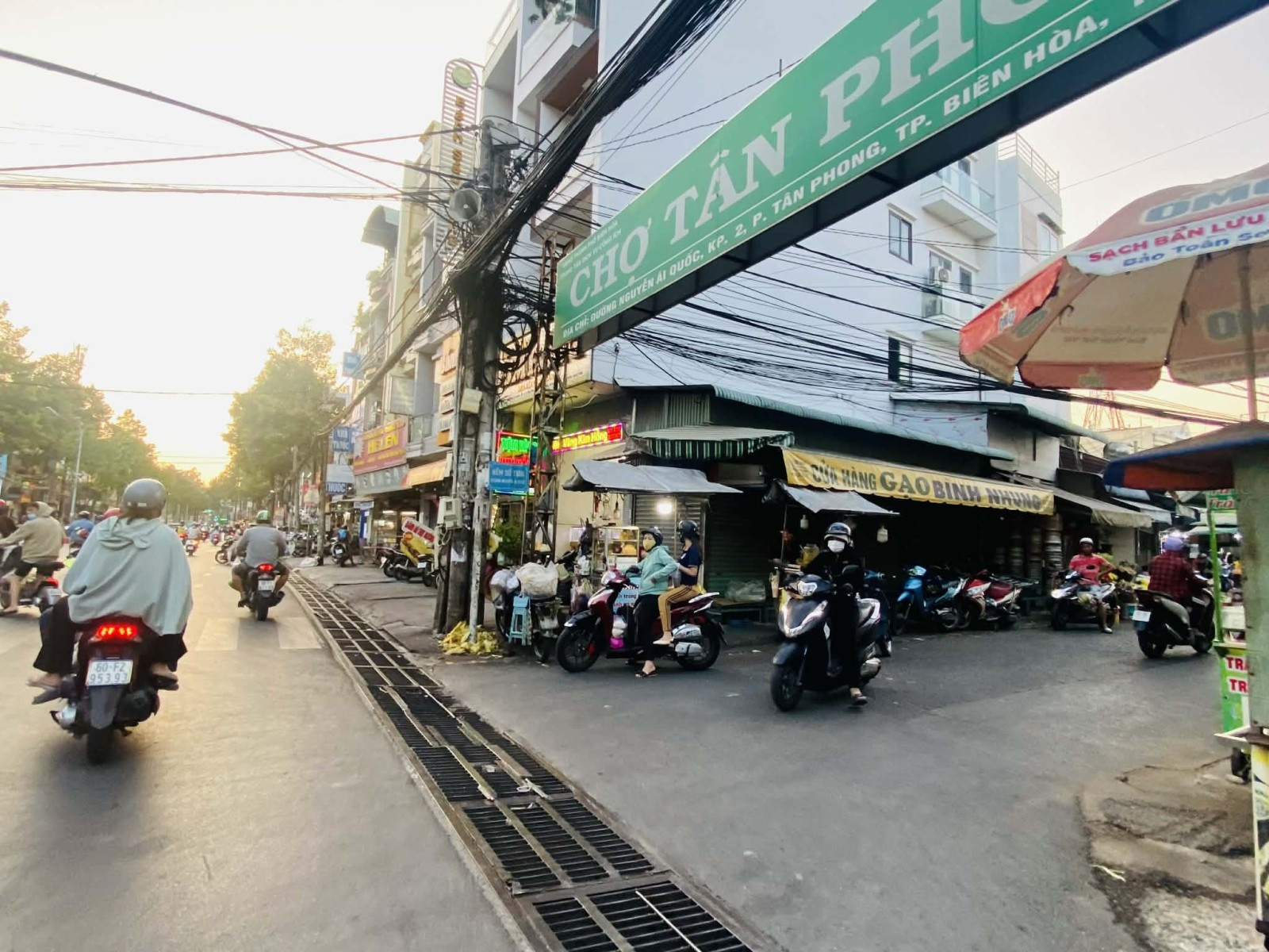 Nhà C4 Cũ, Đất Đẹp 83m², 2 Mặt Tiền, Thông Nguyễn Ái Quốc, chợ Tân Phong , Chỉ 3,35 tỷ