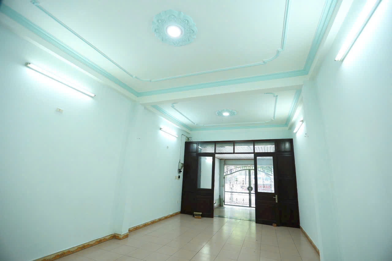 Hiếm! Bán gấp nhà 1T2L Mặt Tiền Nguyễn Ái Quốc, 5m x 31m chỉ 12tỷ