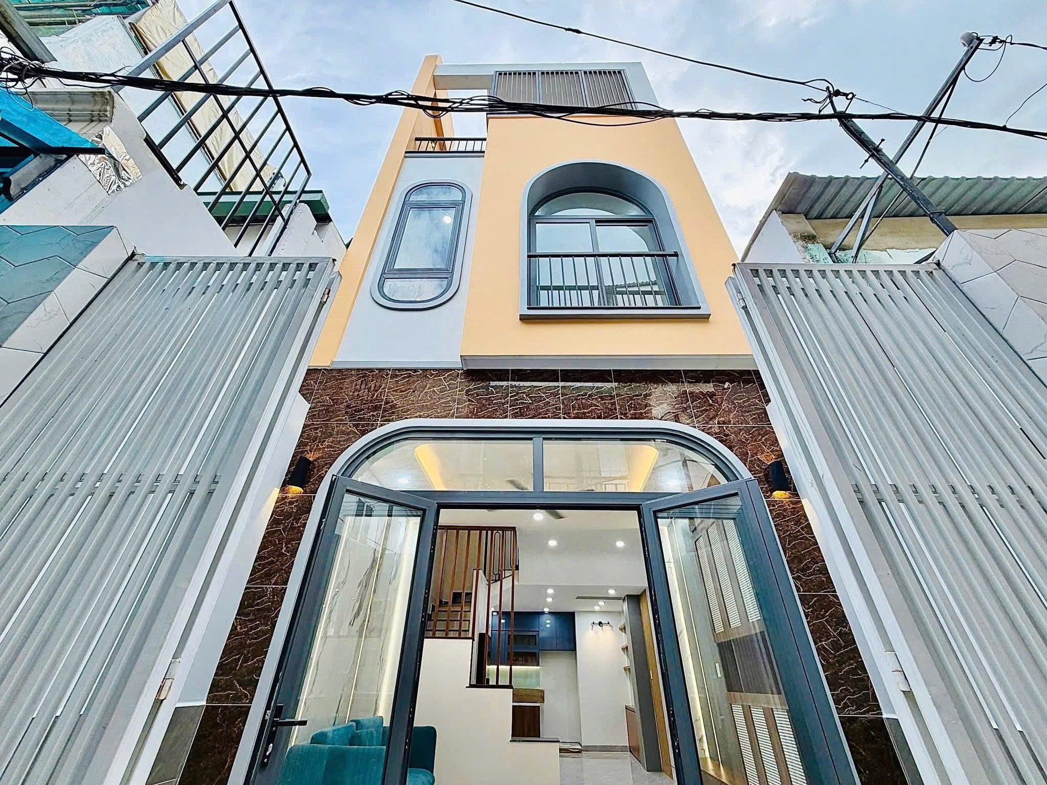 Nhà đẹp giá mềm đường Nguyễn Thượng Hiền, Phường 5, Bình Thạnh, 42,2m2, 2tỷ150tr