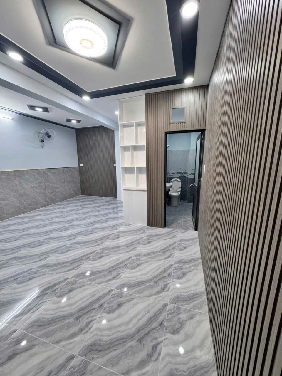 Căn nhà cực đẹp, giá cực tốt chỉ 1.838 tỷ, 5x8, 2 tầng