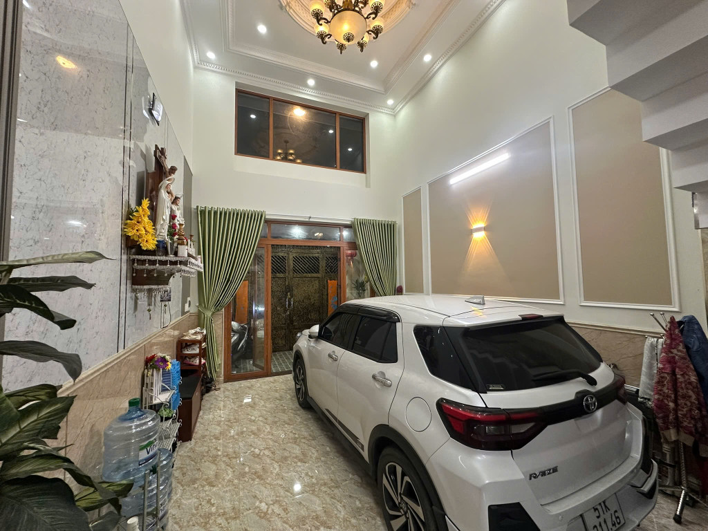 7412 – Bán nhà hẻm tải tránh Nguyễn Ảnh Thủ, 73m2 ngang 4.6m, 5 tầng 5PN, SHR CHỈ 7.2tr TL