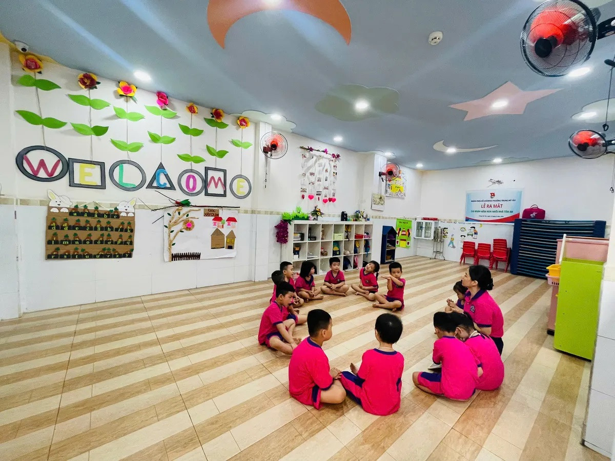 Bán trường mầm non Trung Mỹ Tây, Q.12, ngang 12m, trệt 2 lầu