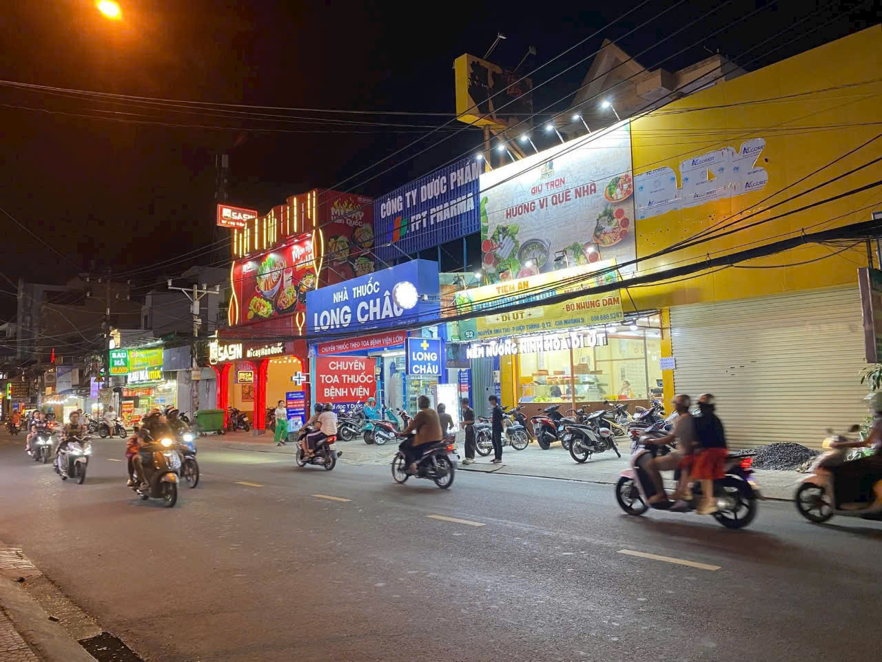 BÁN NHÀ CẤP 4 (5X25) MẶT TIỀN NGUYỄN ẢNH THỦ, HIỆP THÀNH, QUẬN 12