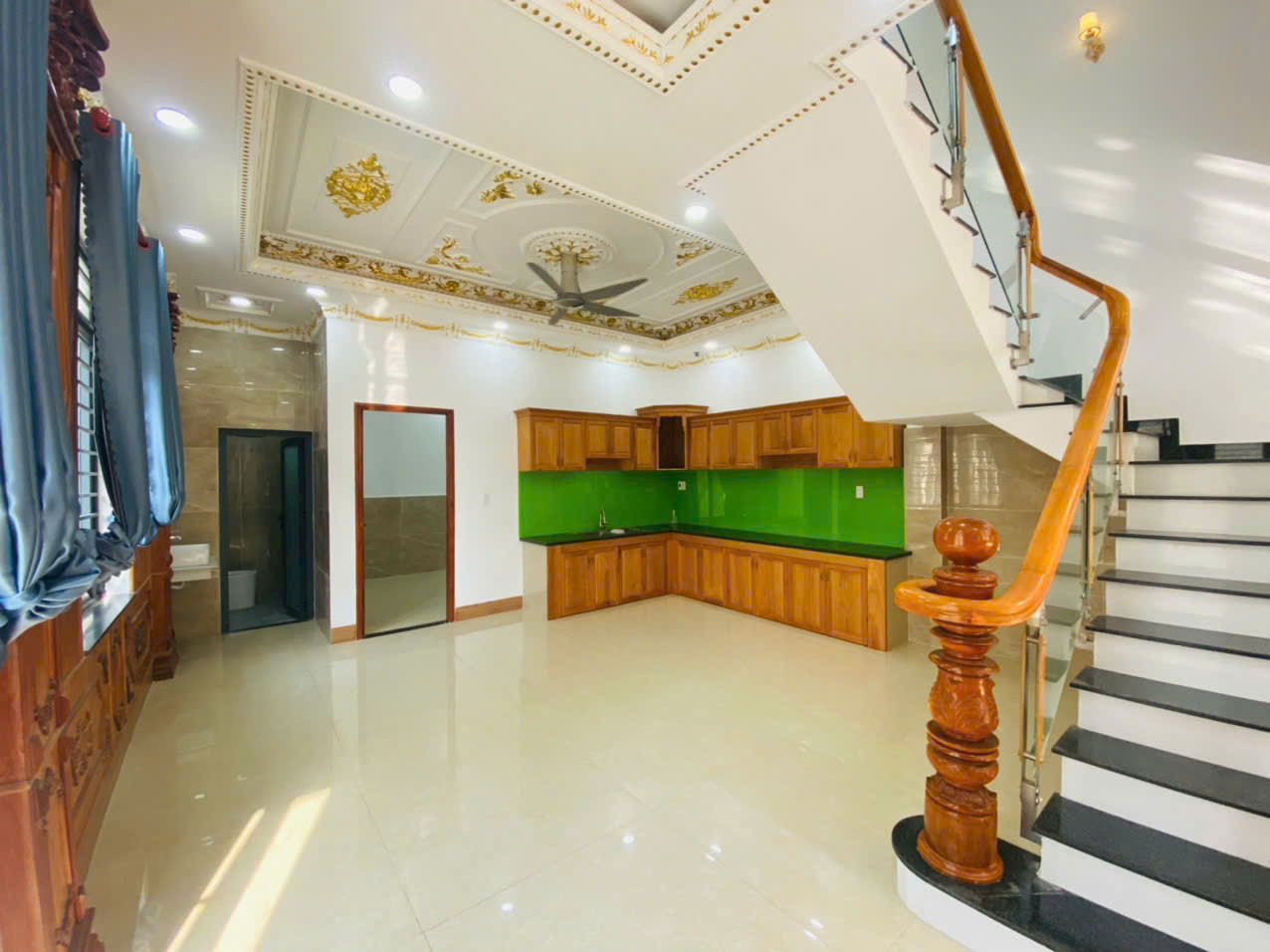 GIảm giá Bán căn góc 2 mặt tiền gần trường Song Ngữ Lạc Hồng, phường Bửu Long
