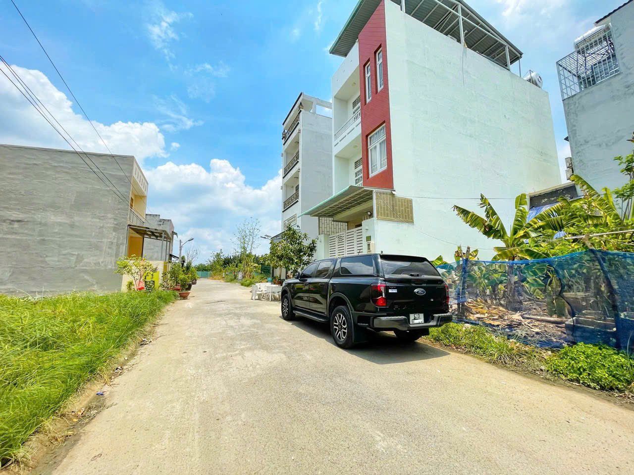 Bán đất đường Nguyễn Bình, gần ĐH Mở, 92m2, đường xe hơi 8m, xây tự do, giá 3.6 tỷ