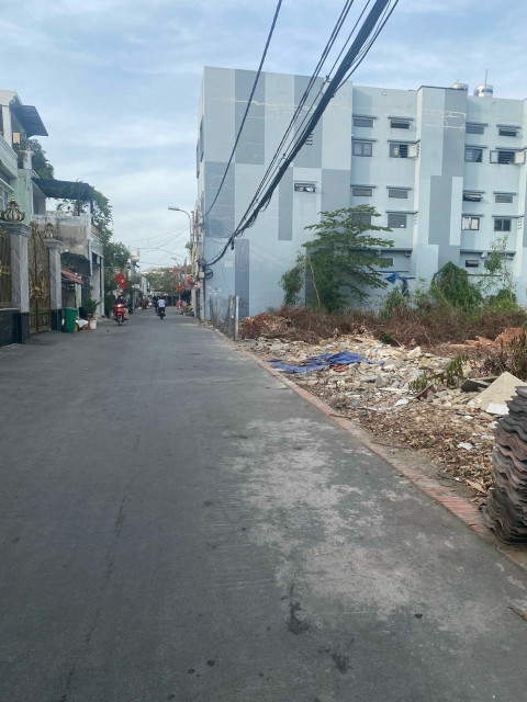 427m2 2km ra 3 Trường ĐH,Thích hợp là CHDV,Biệt Thự,Kho bãi,Phân Lô...xây dựng tự do