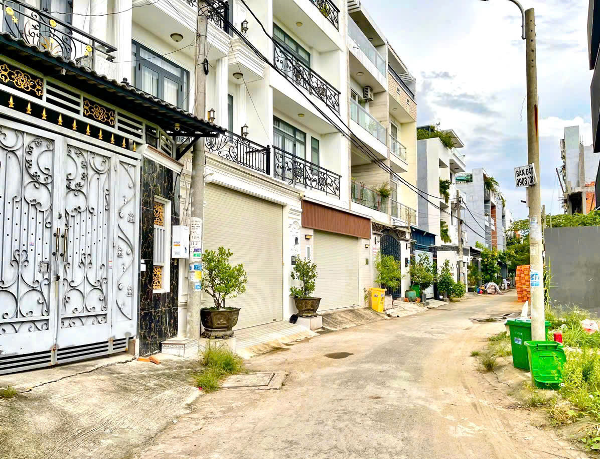 Chủ bán đất 80m2, Khu Hoàng Hoa, Nguyễn Bình, đường 8m, giá 4.5 tỷ