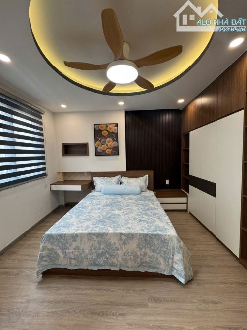 BÁN NHÀ MỚI 5 TẦNG - NGUYỄN CHÍ THANH - 6.4 TỶ TL