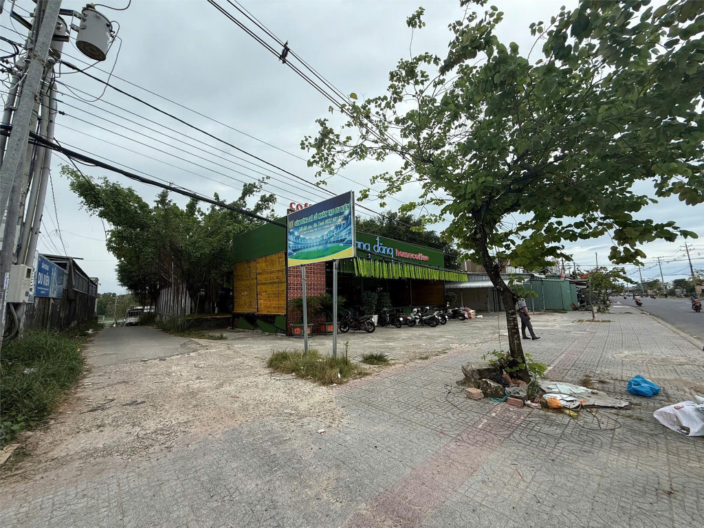 Bán Lô Đất Đẹp Đang Kinh Doanh Cafe – Trung Tâm Dương Đông