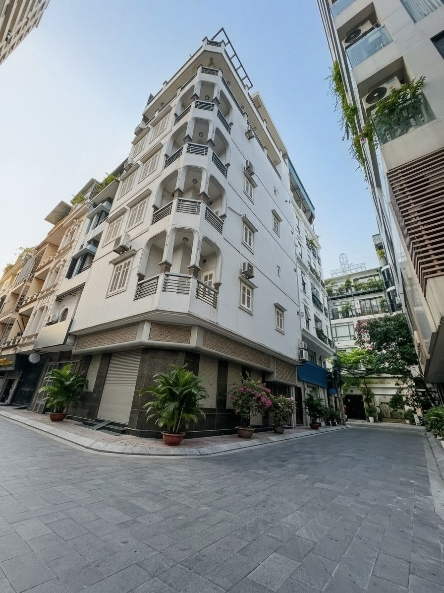 Phân lô VIP Nguyễn Chí Thanh 💥 Tòa nhà lô góc vỉa hè ngõ thông sát phố – 79m2 x 7 tầng thang máy