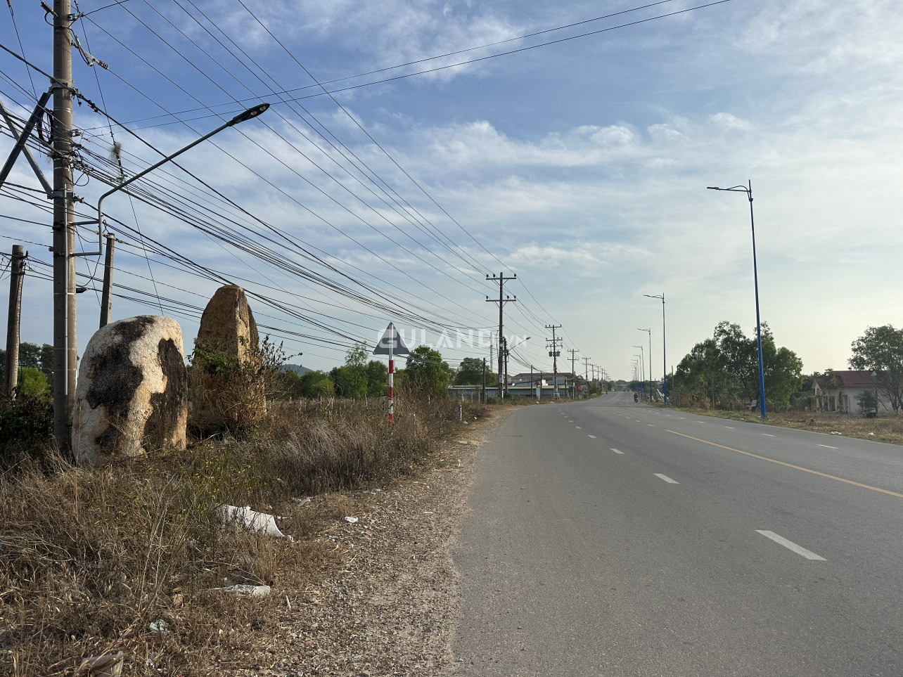 Bán 58 x 100 đất Đường Nguyễn Chí Thanh, Tân Bình, thị xã LaGi 4tr/m2 Gần Biển