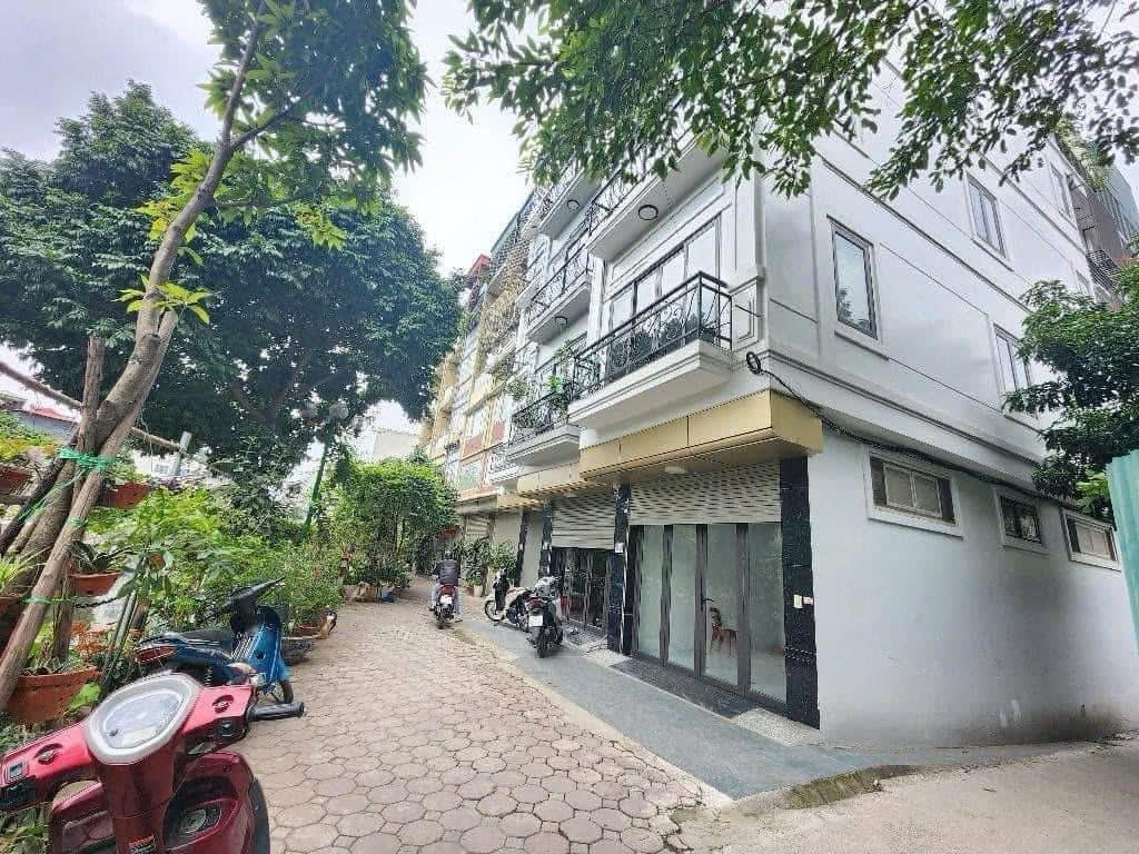 NHÀ ĐẸP NGUYỄN CHÍNH - 30M RA PHỐ - ÔTÔ NGỦ TRONG NHÀ - GIÁ 9 TỶ