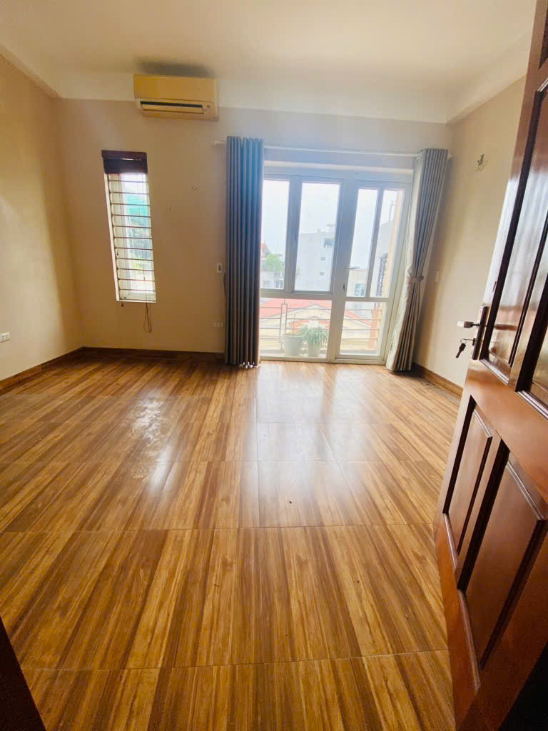 Bán nhà nguyễn chính 5 tầng dân xây ô tô tránh kinh doanh hoàng mai