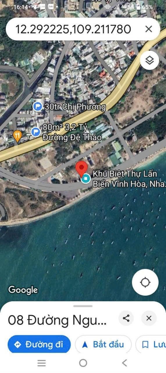 BÁN ĐẤT MẶT TIỀN NGUYỄN CƠ THẠCH, VĨNH HOÀ NHA TRANG - VIEW BIỂN SIÊU ĐẸP 
-Diện tích : 405,7m2 ( Ngang 15)
-Vị trí đắc địa: Mặt tiền trực diện biển, cách bến du thuyền chỉ 300m.