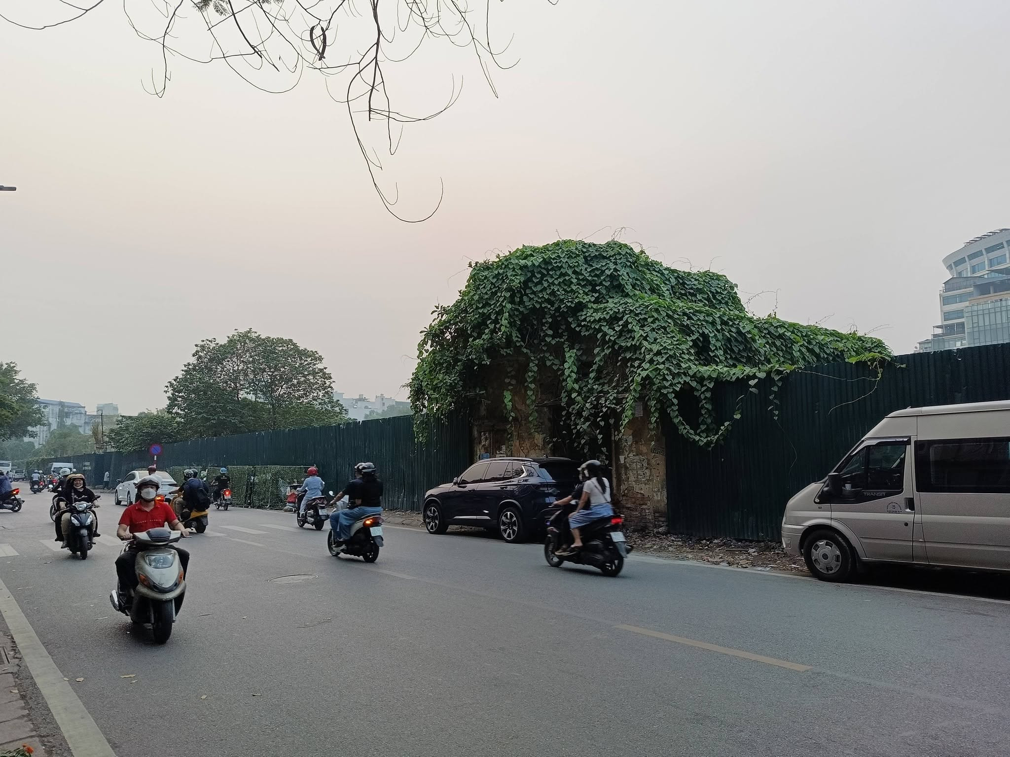 Mảnh đất vàng phố Nguyễn Công Trứ - Lõi phường HBT - 1 nhà ra phố!