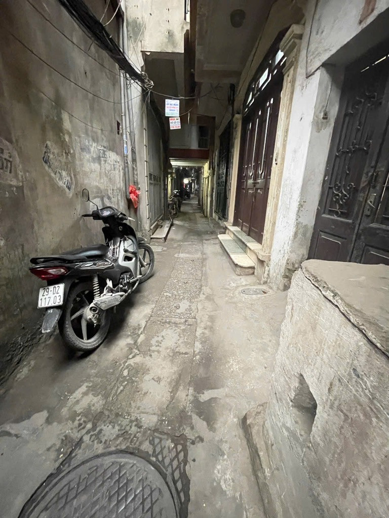 BÁN ĐẤT TẶNG NHÀ – TRUNG TÂM HAI BÀ TRƯNG – CÁCH BỜ HỒ CHỈ 1 PHÚT