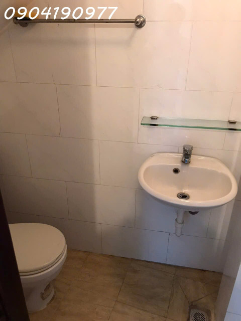 Nhà Nguyễn Đình Chiểu, Q3 - 150m2 SD, chỉ 8.9 đồng