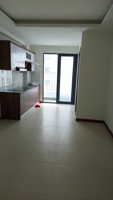 Cho thuê CH 2pn, 2 toilet, giá thuê 5tr/tháng. Nội thất cơ bản.