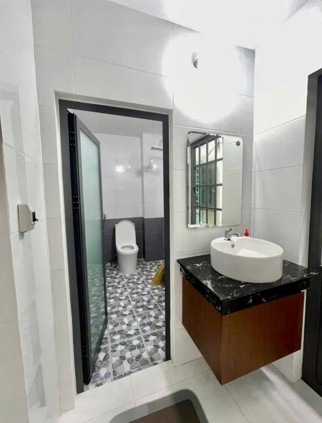 BĐS Dòng Tiền 4 tầng - Trung Tâm Thành Phố - Giá 4.8 tỷ - Dòng Tiền 18 tr/tháng - Đường Nguyễn Du - Hải Châu