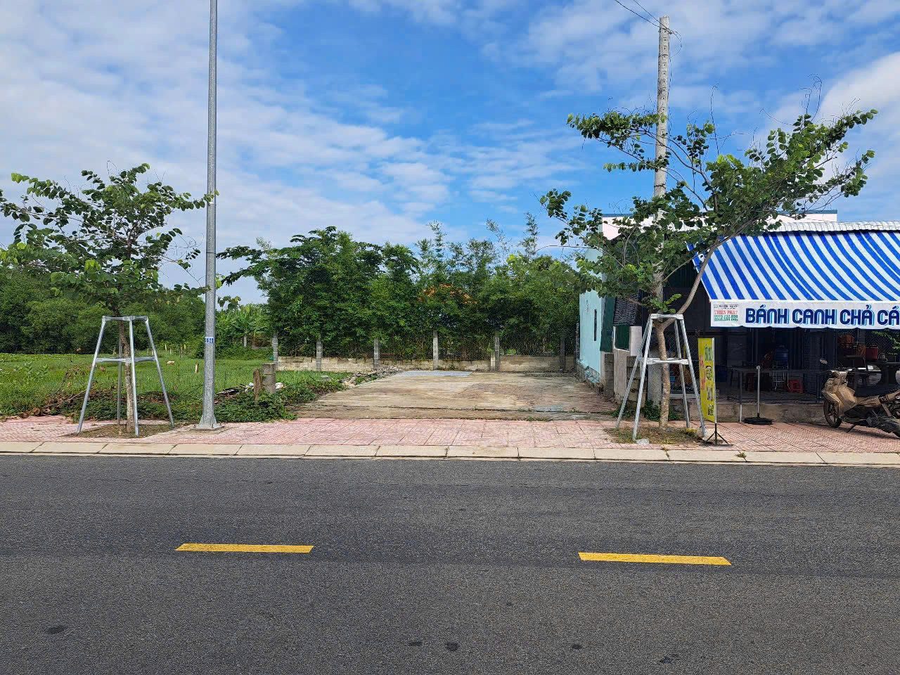 BÁN ĐẤT SÁT BIỂN CAM BÌNH – MẶT TIỀN NGUYỄN DU –  LAGI,, CHỈ 2,4 TỶ
