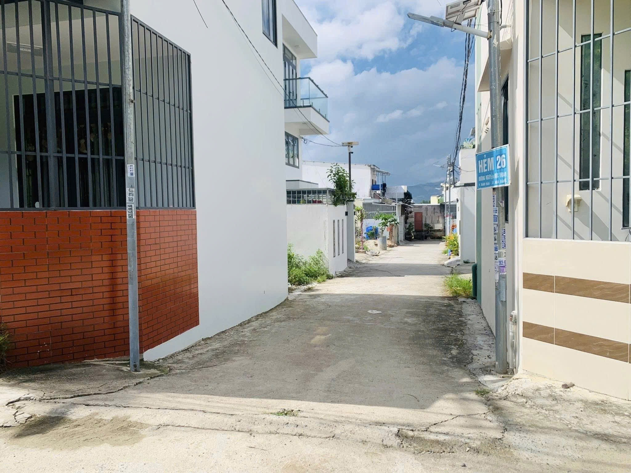 Bán 55m² đất ở đô thị, hướng đông nam - giá 2.45 tỷ tại Đường Nguyễn Đức Thuận Phường Bắc Nha Trang Khánh Hòa